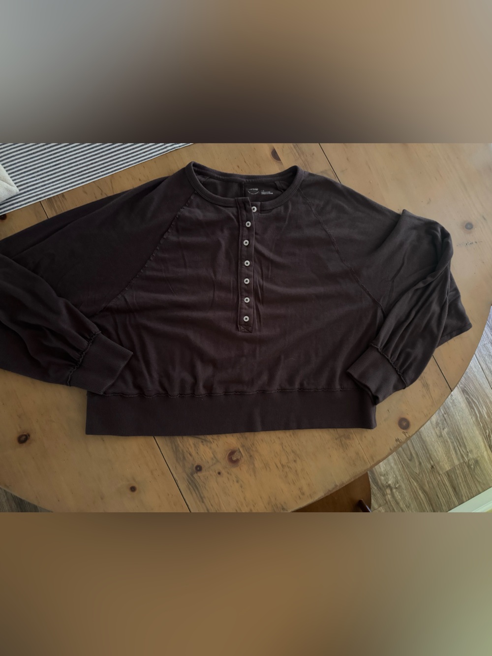 aerie Women's Long Sleeve balloon sleeve Henley Top - deep earth color